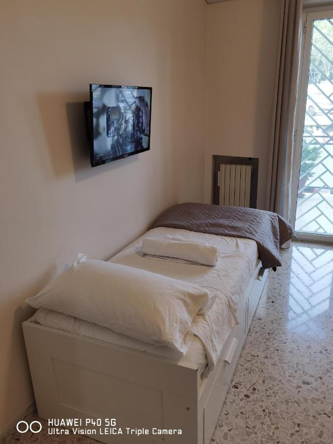 B&B Parco 2 Giugno Bari Buitenkant foto